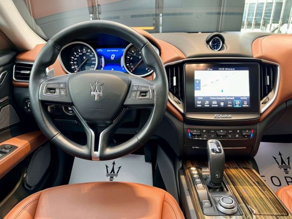 Maserati Ghibli usata a Torino (14)