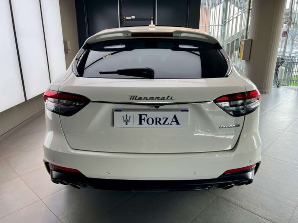 Maserati Levante usata a Torino (7)