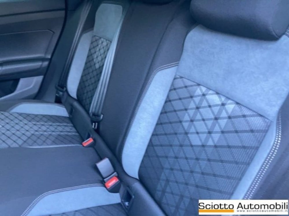 Volkswagen Taigo nuova a Messina (13)