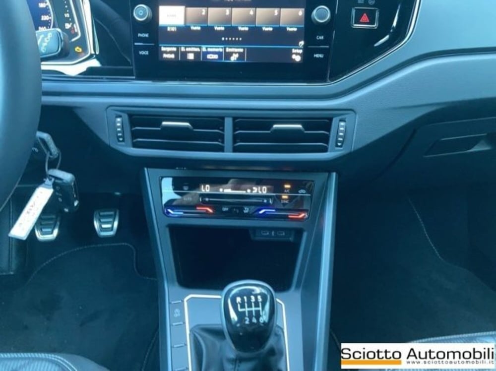 Volkswagen Taigo nuova a Messina (15)