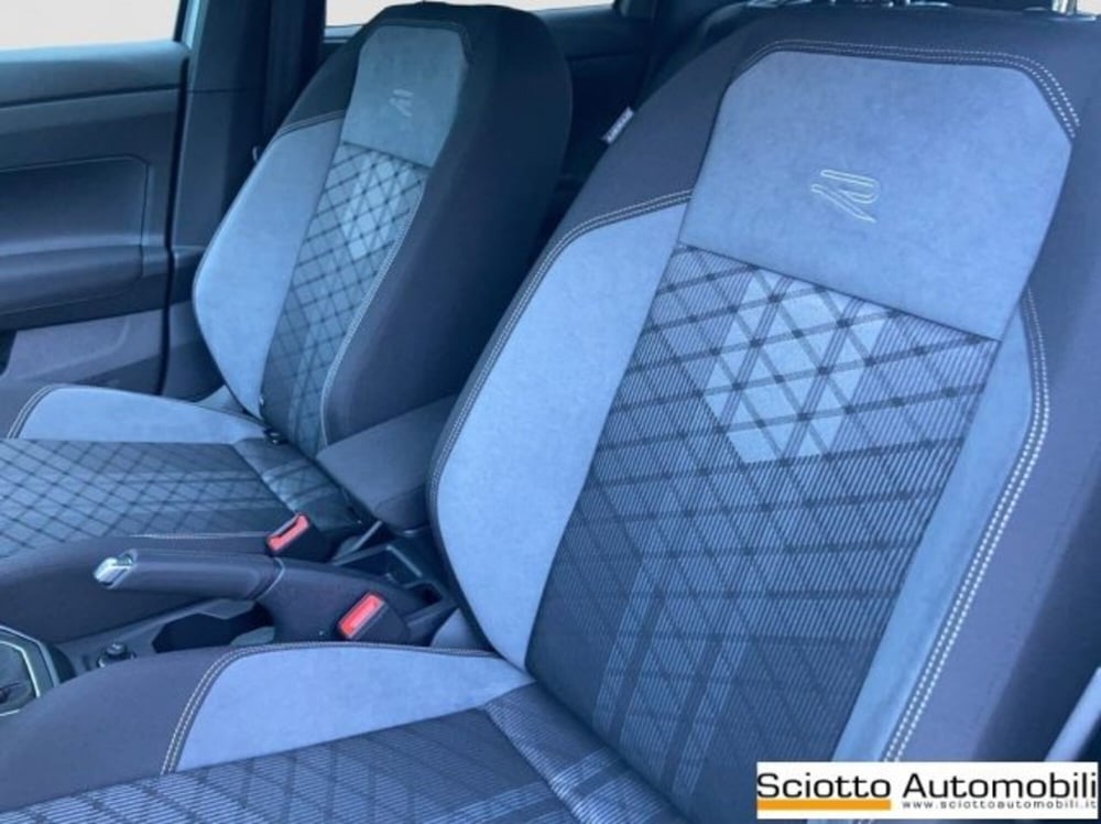 Volkswagen Taigo nuova a Messina (9)
