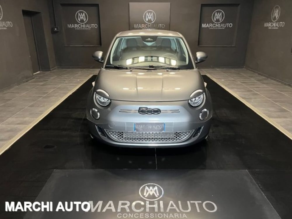 Fiat 500e nuova a Perugia (2)