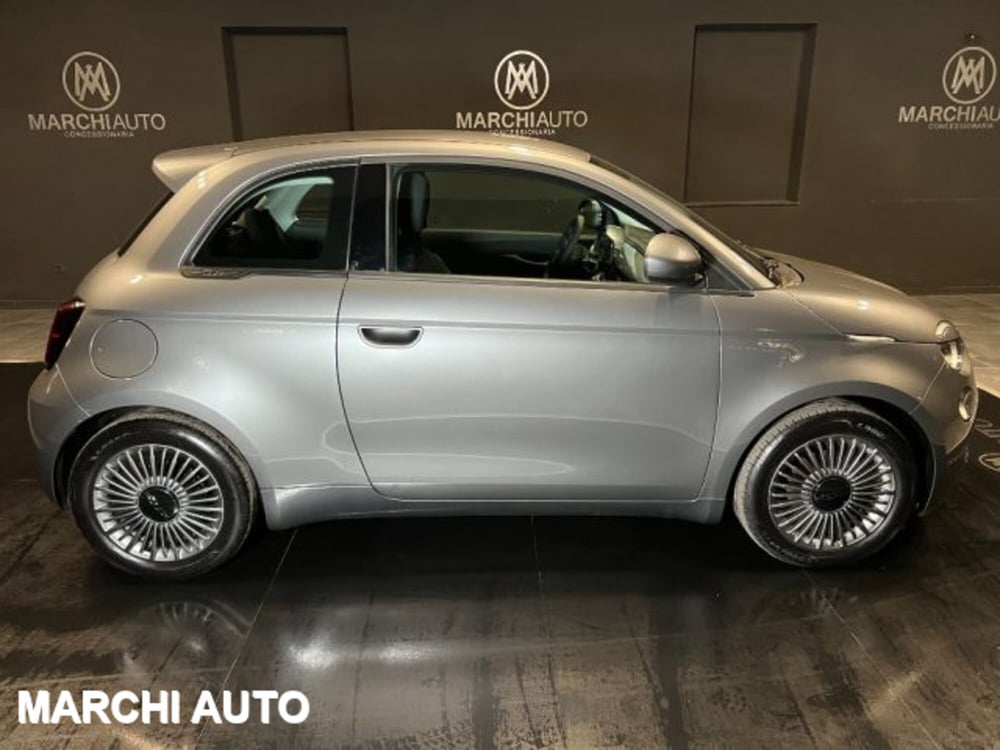 Fiat 500e nuova a Perugia (4)