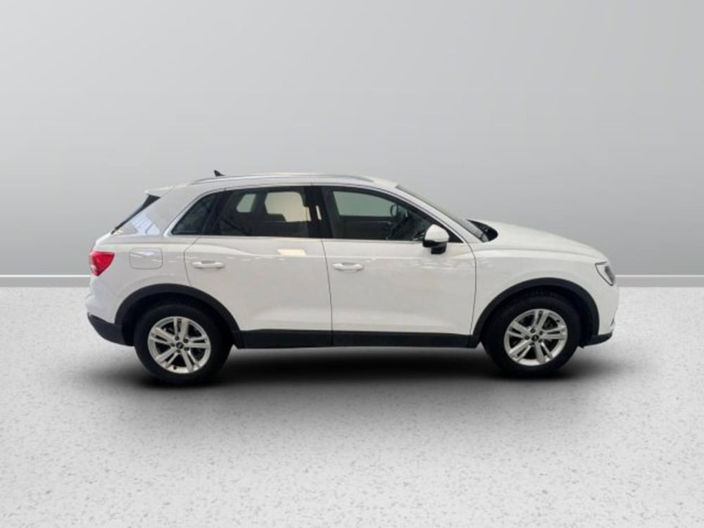 Audi Q3 Sportback usata a Teramo (8)