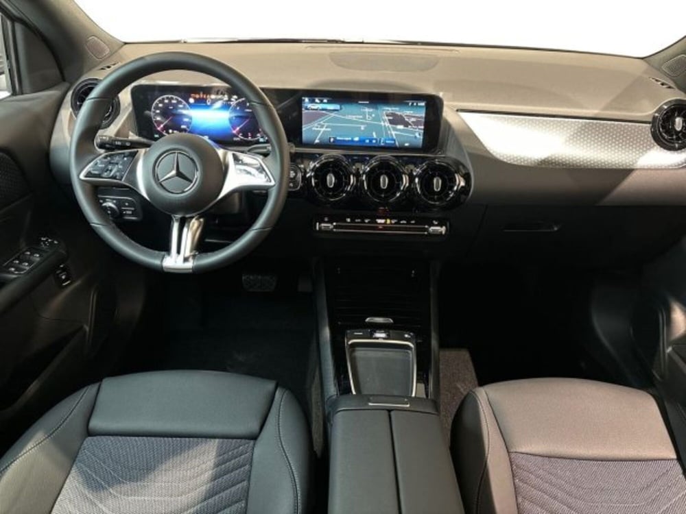 Mercedes-Benz GLA SUV nuova a Bologna (13)