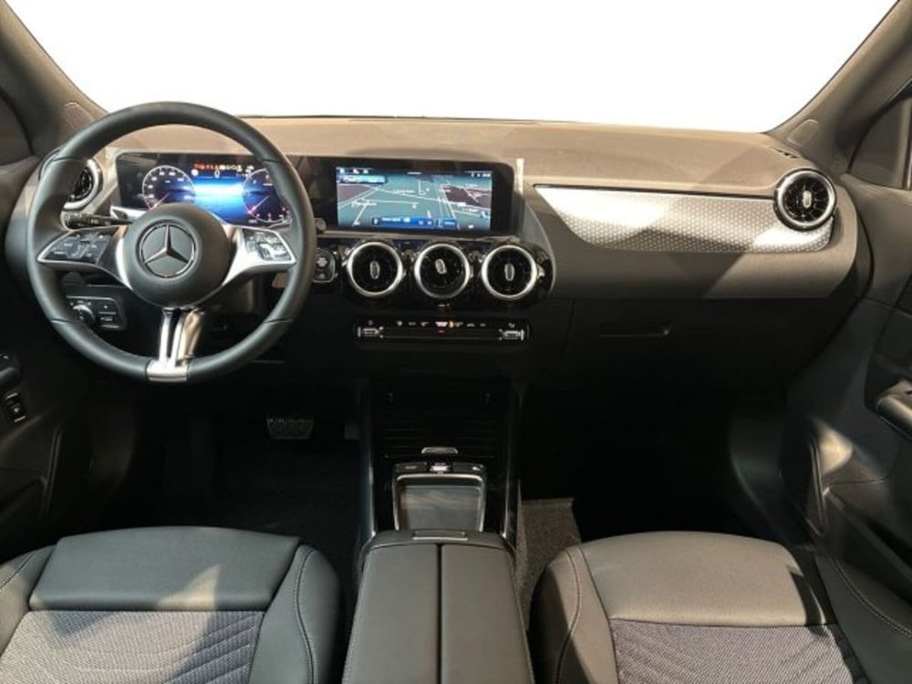 Mercedes-Benz GLA SUV nuova a Bologna (13)