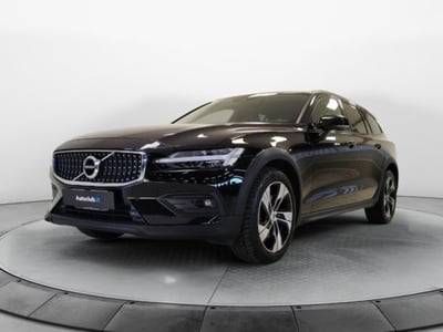 Volvo V60 Cross Country B4 (d) AWD Geartronic Business Pro Line del 2020 usata a Modena