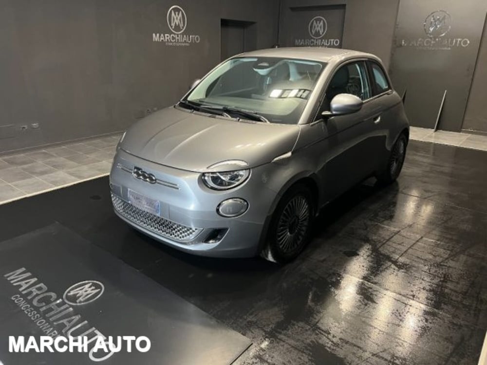 Fiat 500e nuova a Perugia