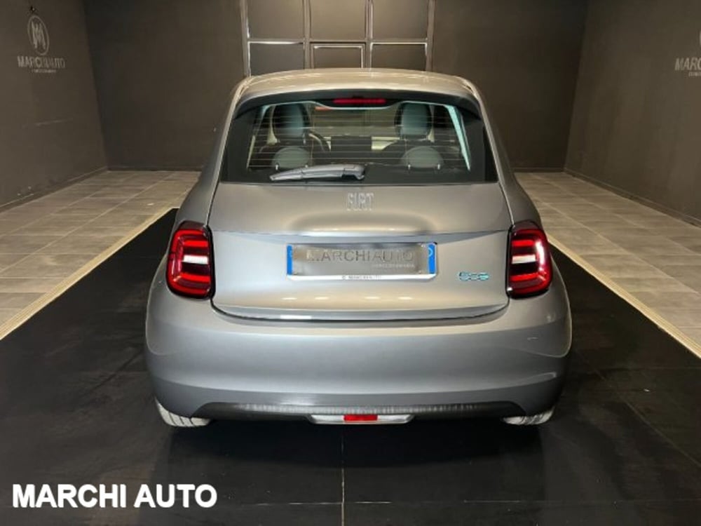 Fiat 500e nuova a Perugia (6)