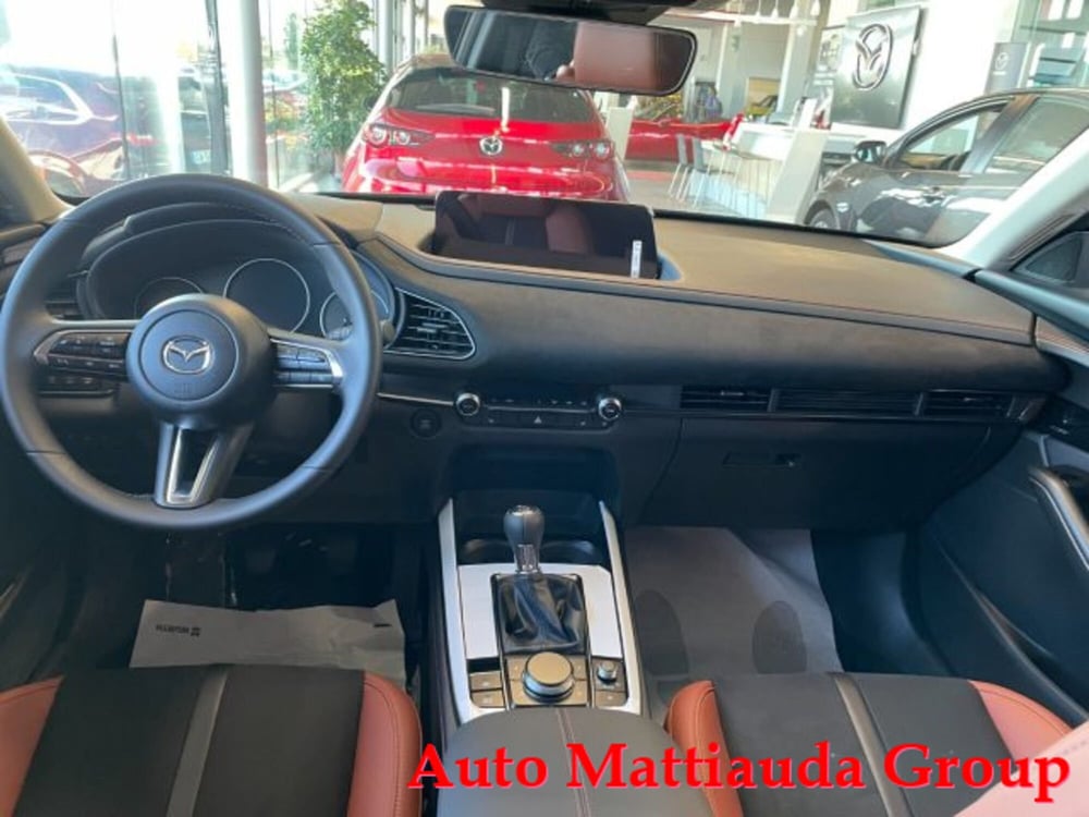 Mazda CX-30 nuova a Cuneo (7)