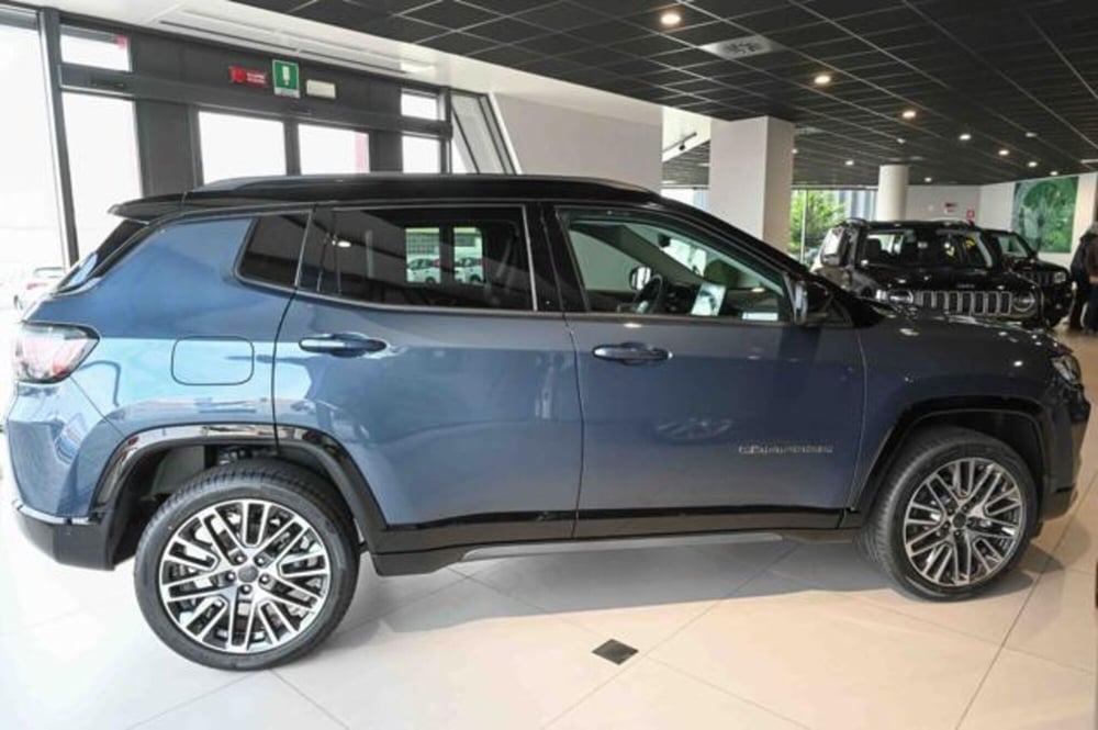 Jeep Compass nuova a Torino (4)