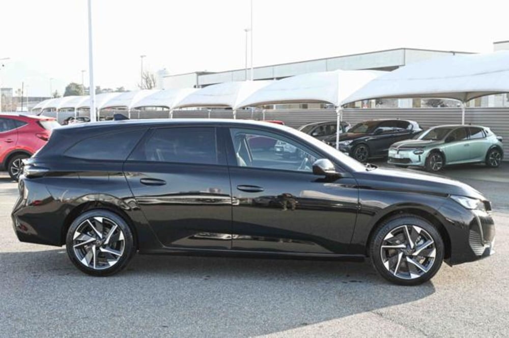 Peugeot 308 SW nuova a Torino (4)