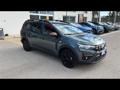 Dacia Jogger 1.6 hybrid Extreme 140cv del 2024 usata a Brindisi