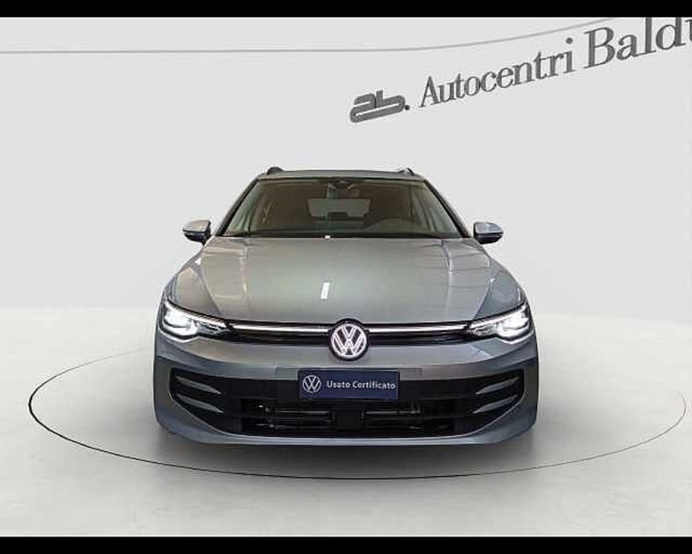 Volkswagen Golf Variant nuova a Roma (2)