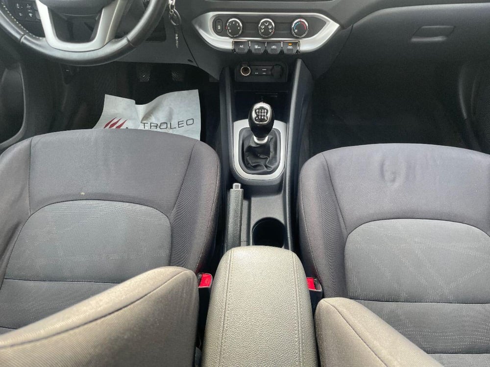 Kia Rio usata a Lecce (20)