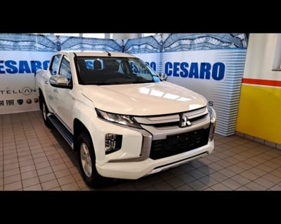 Mitsubishi L200 2.3 D Double Cab 4x4 Easy Select Invite Connect  del 2021 usata a Pont Saint Martin