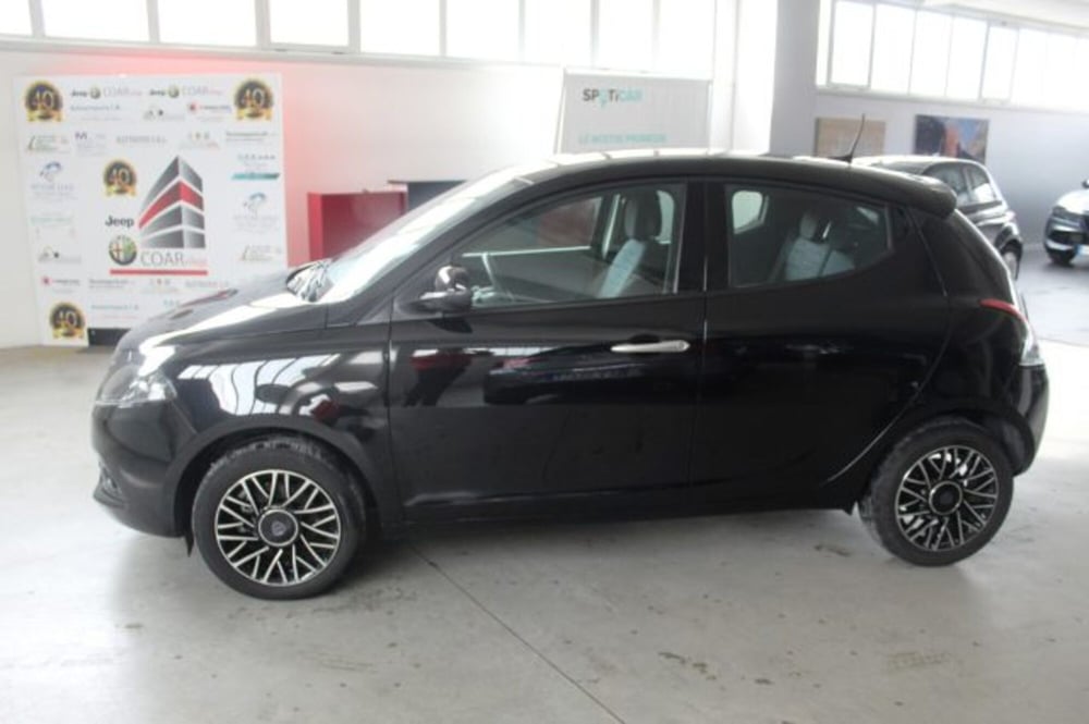 Lancia Ypsilon usata a Terni (3)