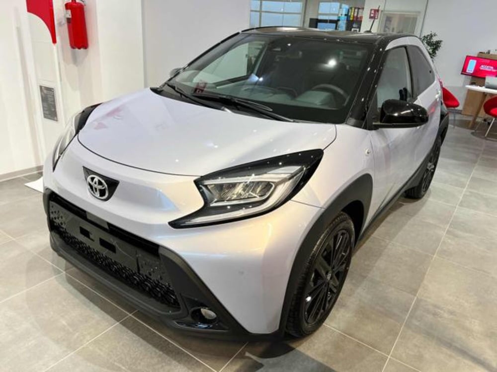 Toyota Aygo X nuova a Cuneo