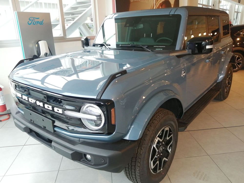 Ford Bronco nuova a Brescia (3)