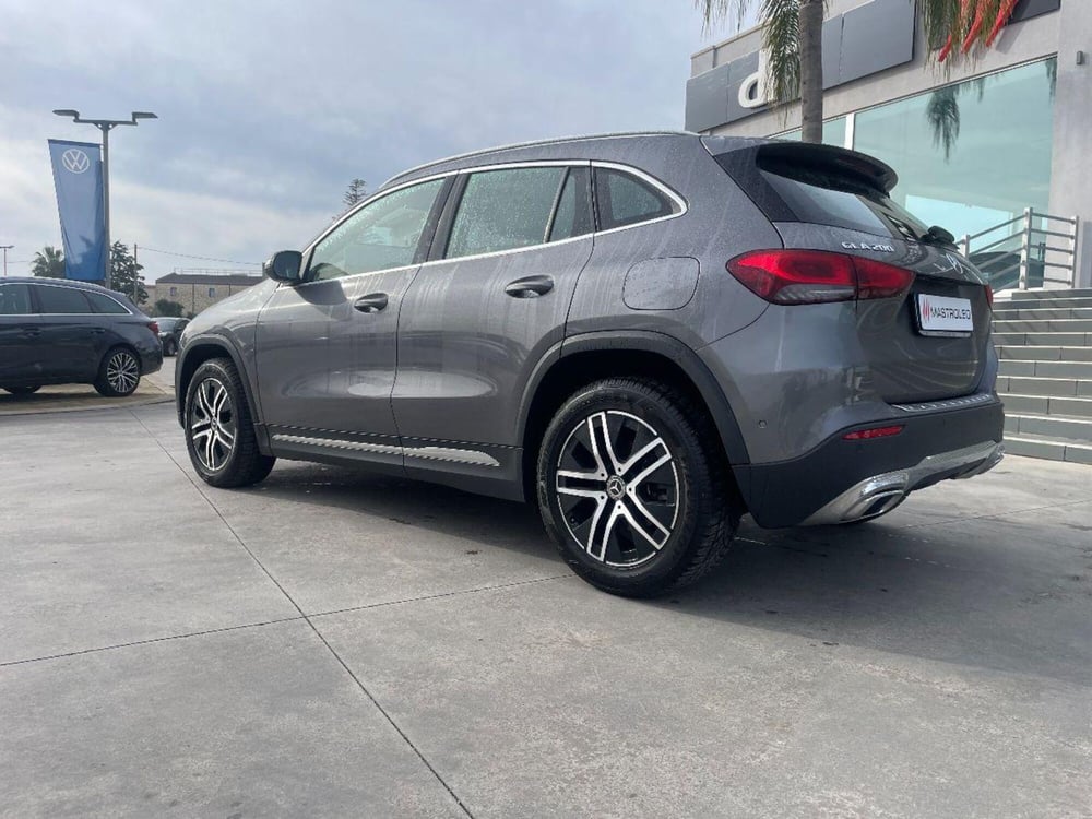 Mercedes-Benz GLA SUV usata a Lecce (17)