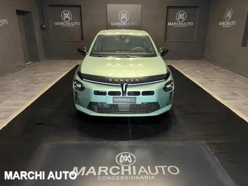 Lancia Ypsilon usata a Perugia (2)