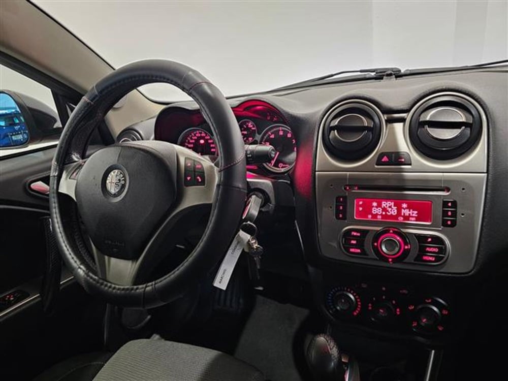 Alfa Romeo MiTo usata a Palermo (11)