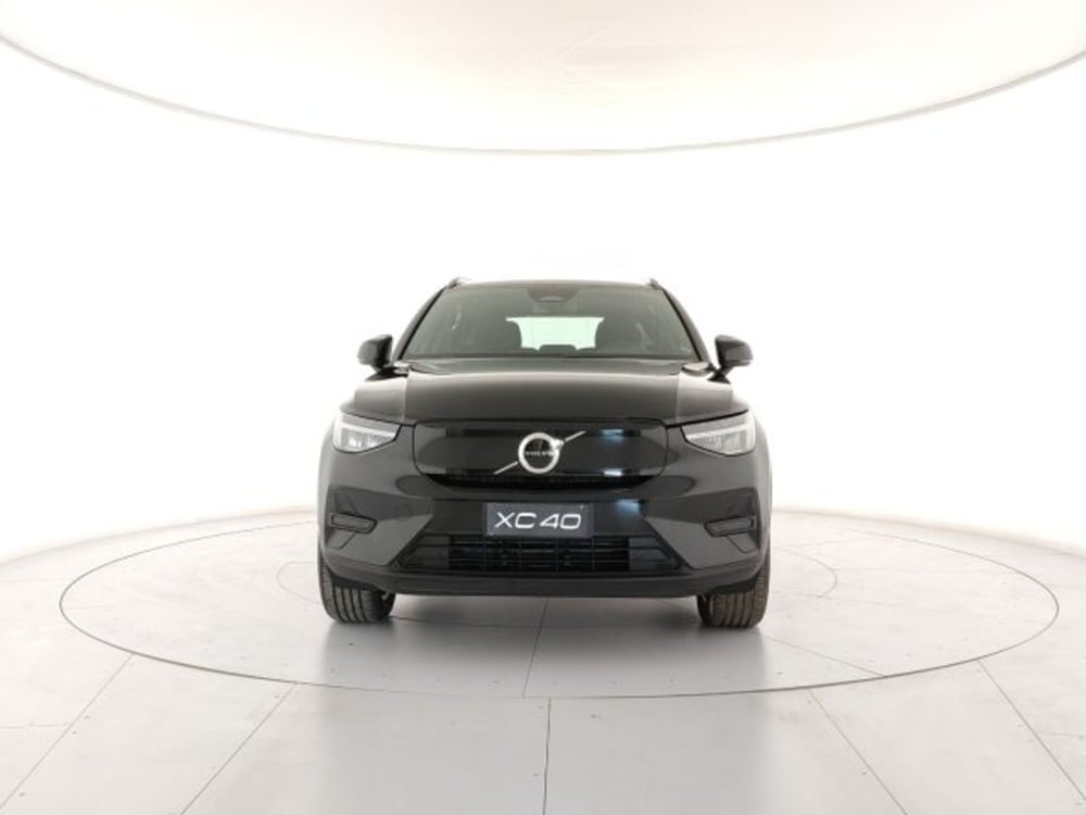 Volvo XC40 nuova a Modena (7)