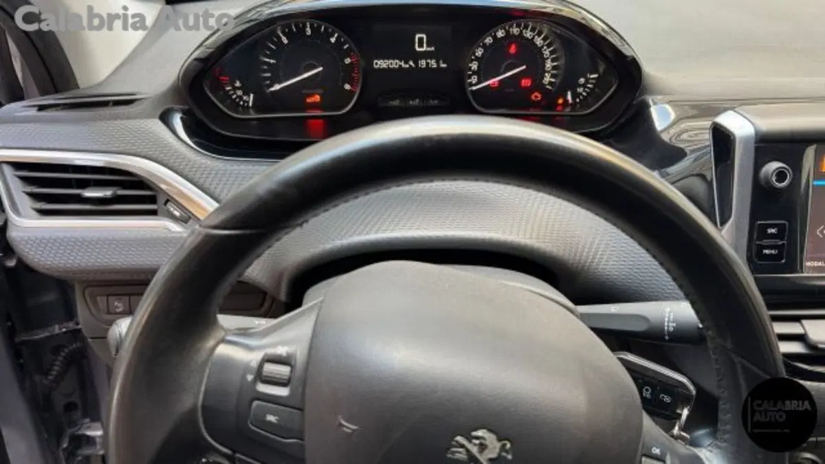 Peugeot 2008 usata a Reggio Calabria (6)