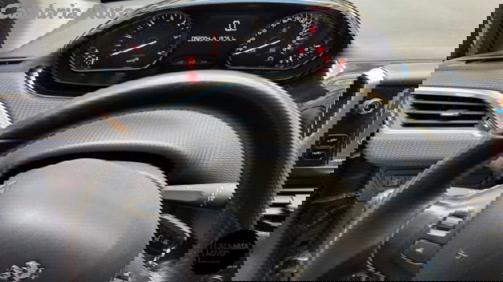 Peugeot 2008 usata a Reggio Calabria (6)