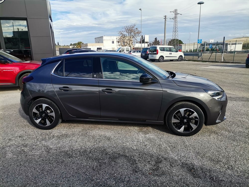 Opel Corsa-e usata a Matera (4)