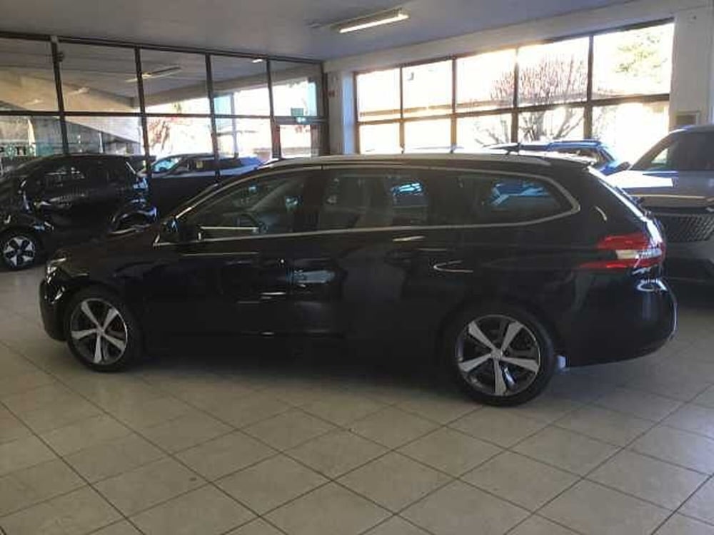 Peugeot 308 SW usata a Varese (8)