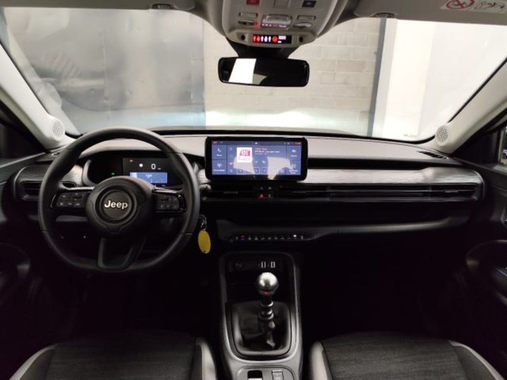 Jeep Avenger nuova a Torino (12)
