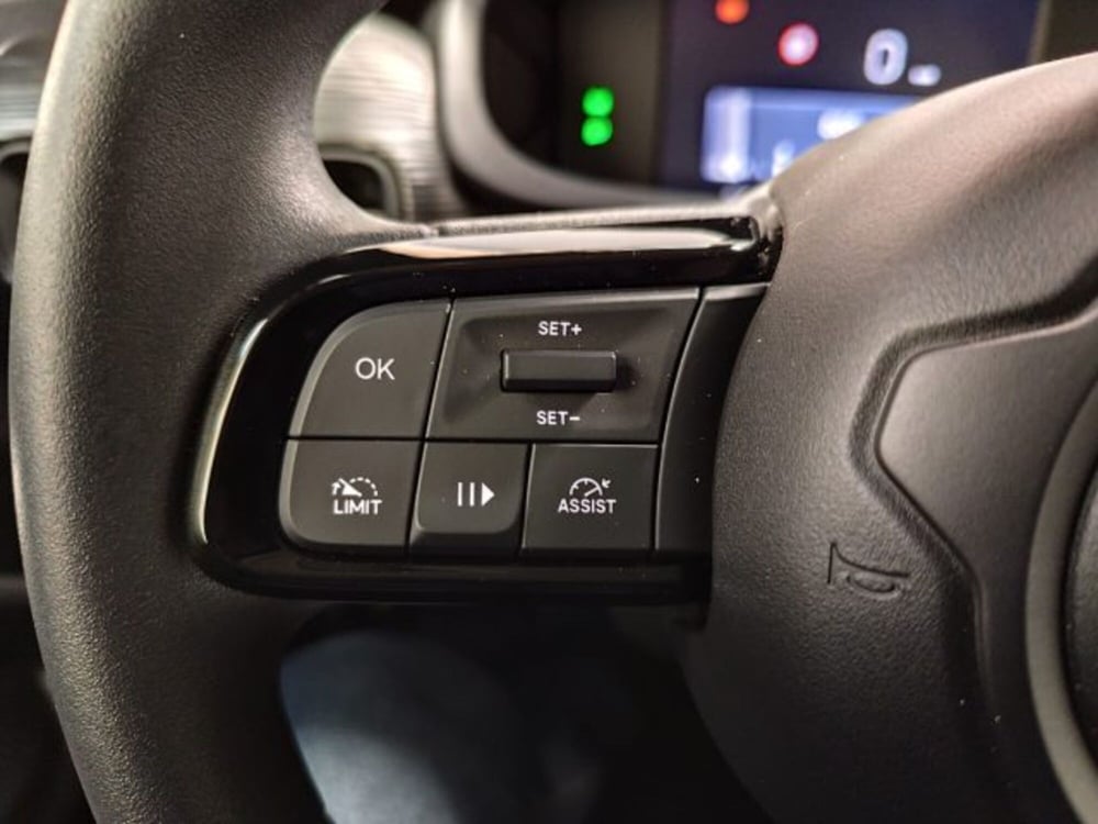 Jeep Avenger nuova a Torino (15)