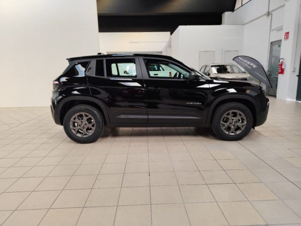 Jeep Avenger nuova a Torino (4)