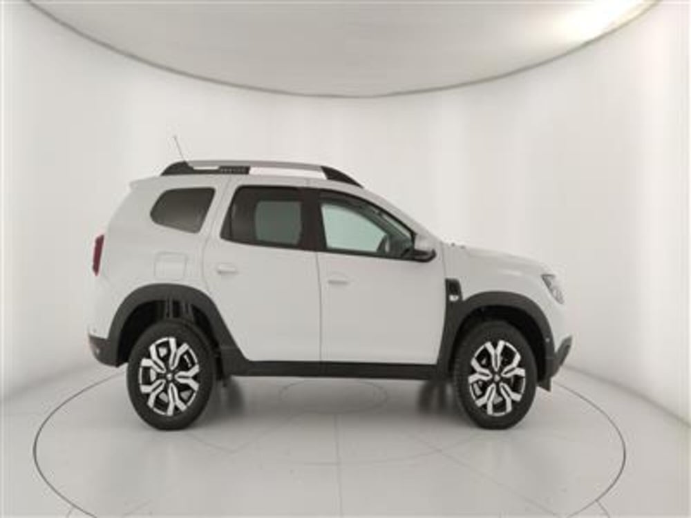 Dacia Duster usata a Bari (9)