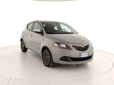 Lancia Ypsilon 1.0 FireFly 5 porte S&amp;S Hybrid Alberta Ferretti del 2021 usata a Caserta