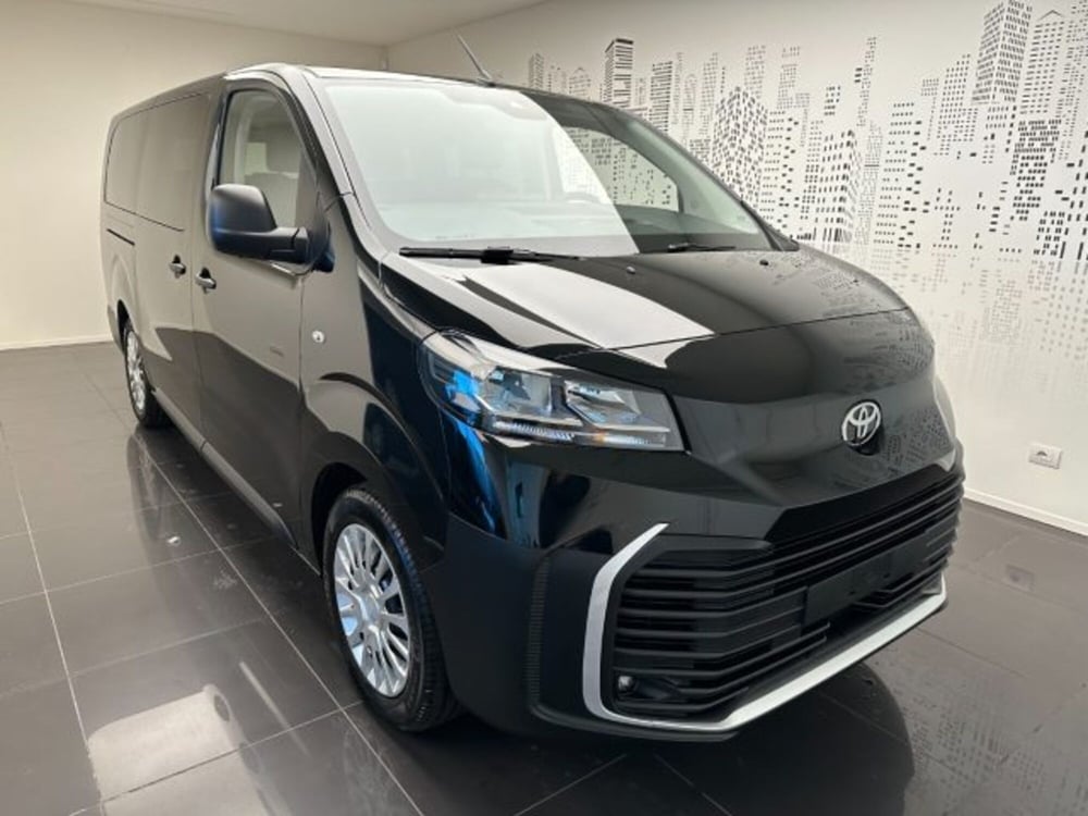 Toyota Proace Verso nuova a Cuneo (2)