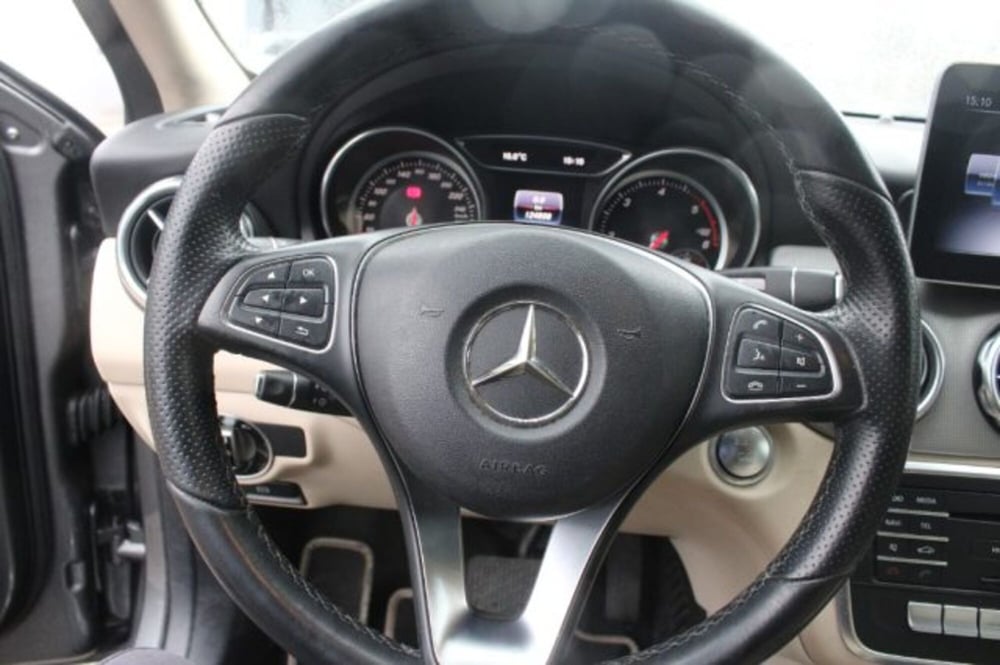 Mercedes-Benz GLA SUV usata a Lecce (16)