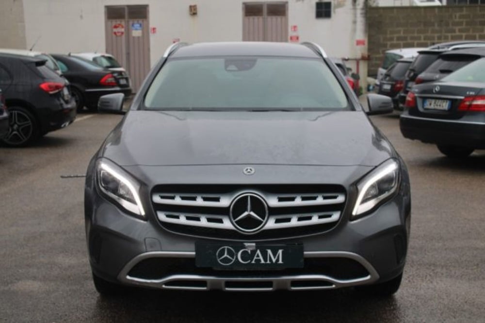 Mercedes-Benz GLA SUV usata a Lecce (2)