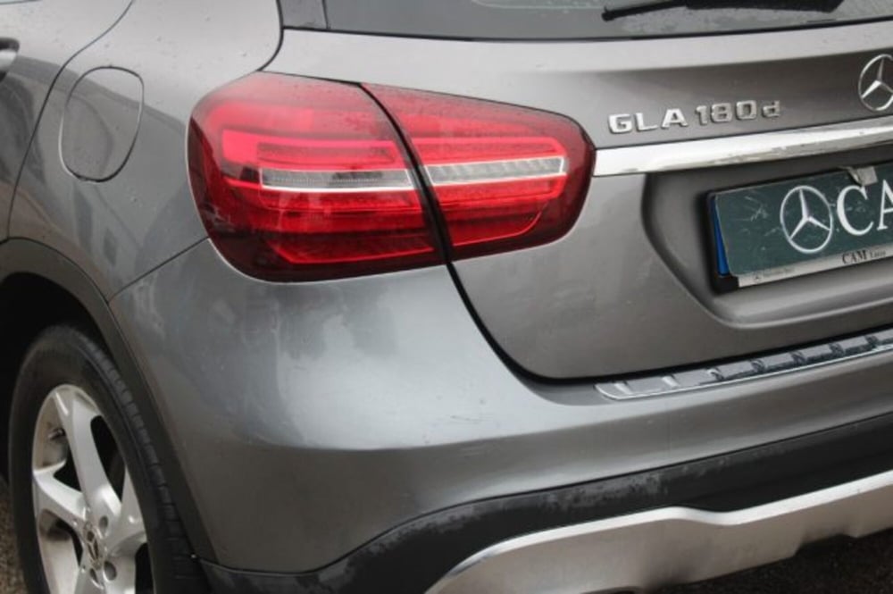 Mercedes-Benz GLA SUV usata a Lecce (5)