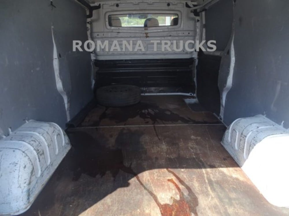 Opel Vivaro Furgone usata a Roma (8)