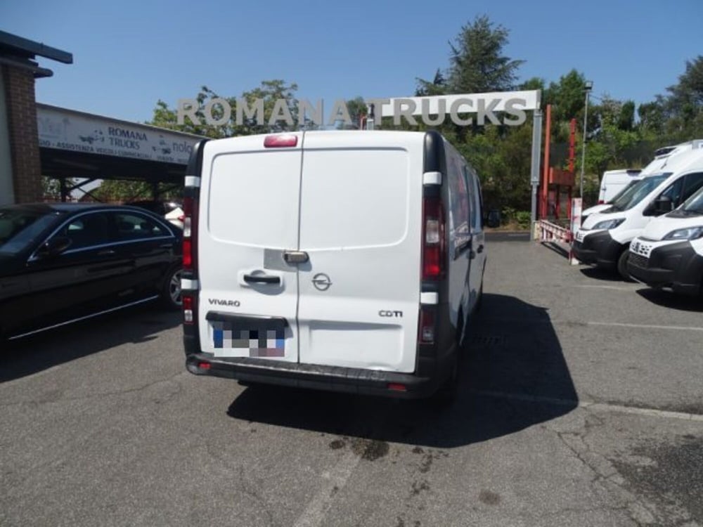 Opel Vivaro Furgone usata a Roma (9)