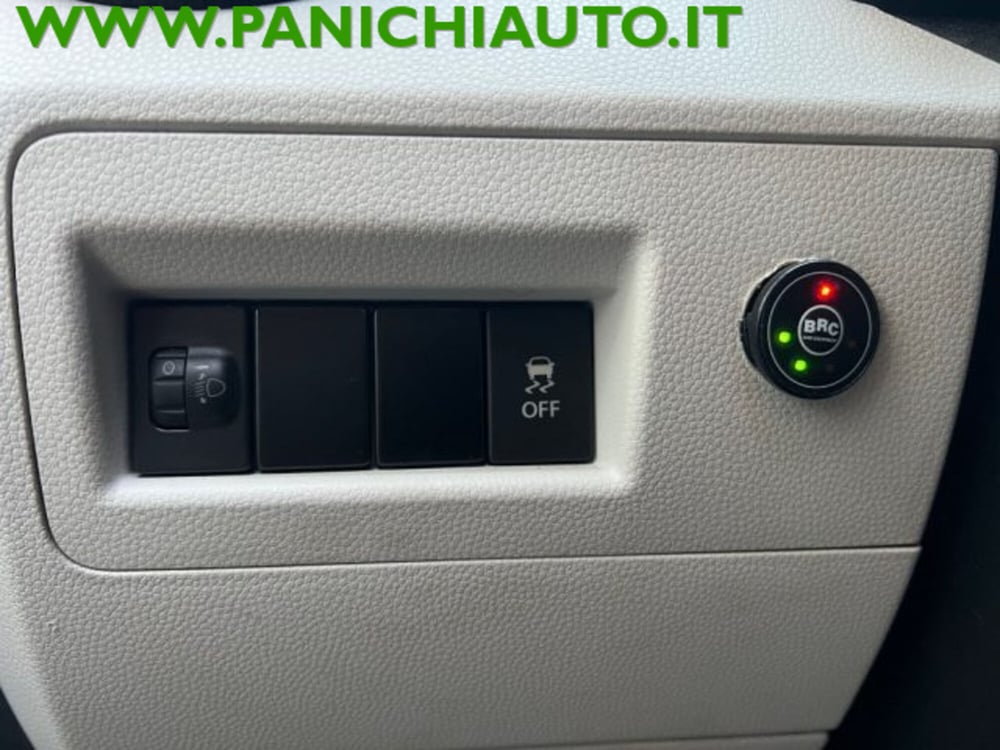 Suzuki Ignis usata a Arezzo (15)