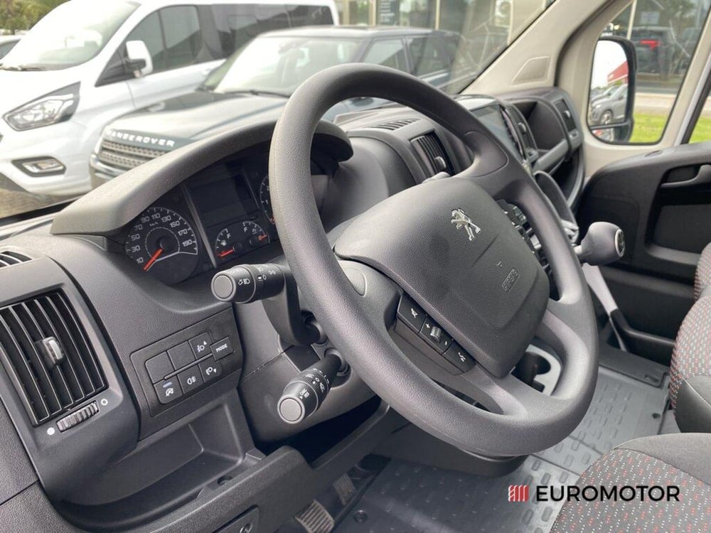 Peugeot Boxer Furgone nuova a Bari (15)