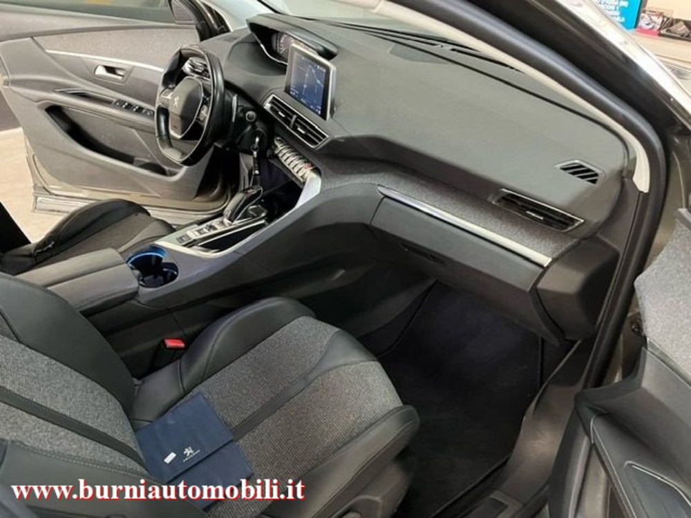 Peugeot 3008 usata a Milano (13)