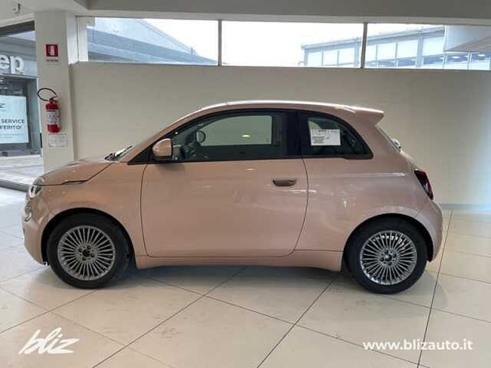 Fiat 500e nuova a Udine (2)