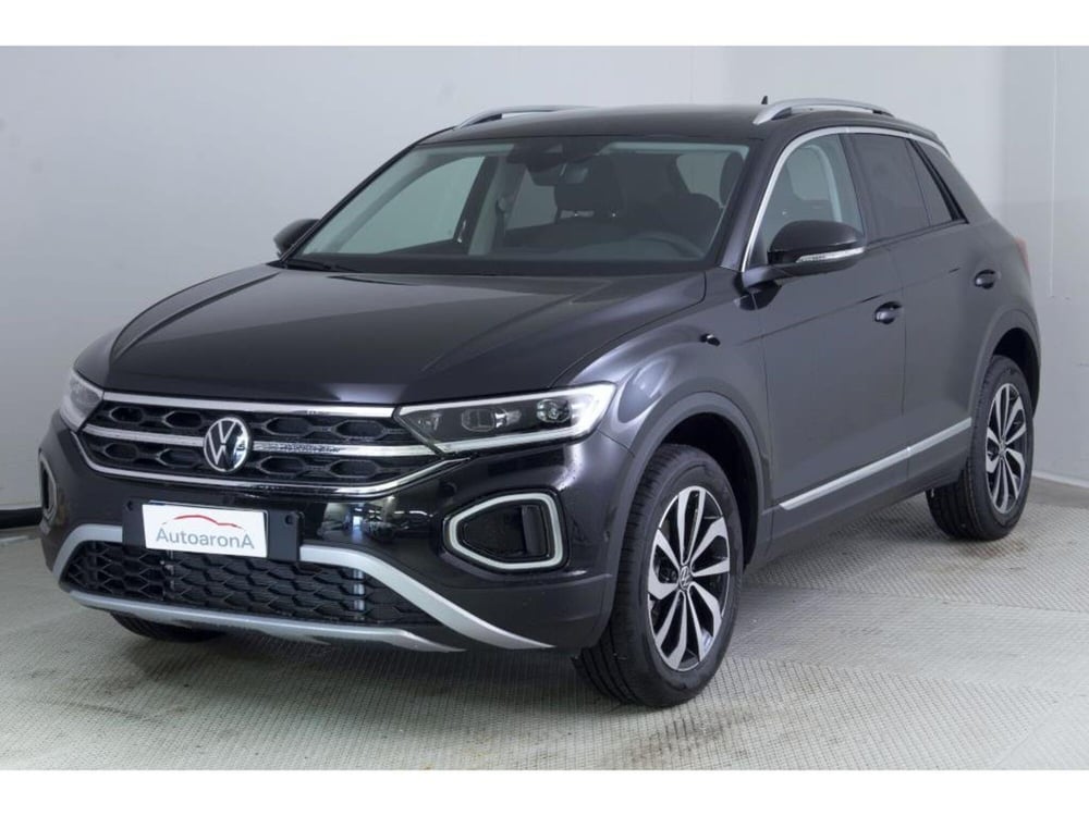 Volkswagen T-Roc nuova a Novara