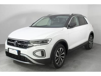 Volkswagen T-Roc 1.5 tsi R-Line nuova a Paruzzaro