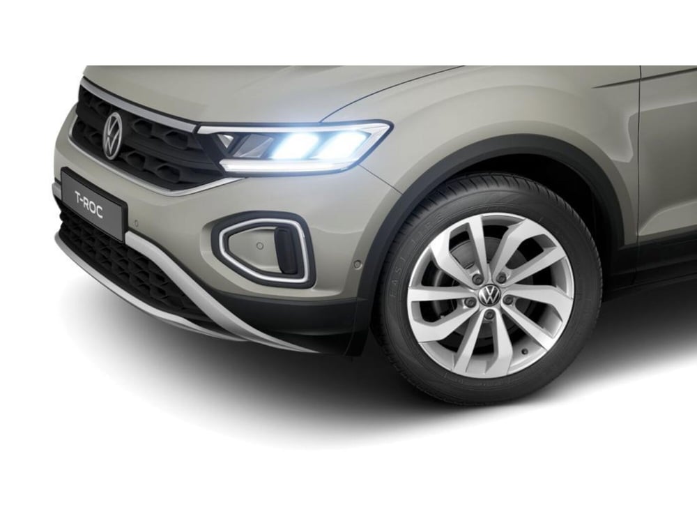 Volkswagen T-Roc nuova a Novara (8)