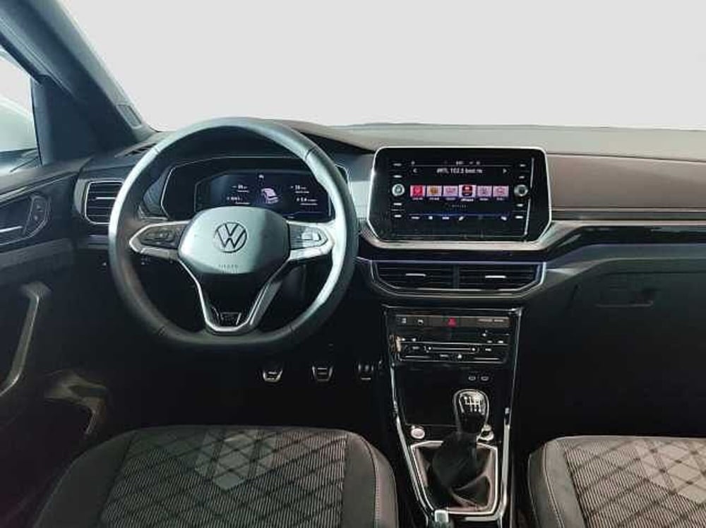 Volkswagen T-Cross nuova a Como (11)